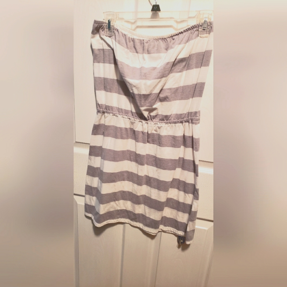Old Navy grey and white striped mini dress size M